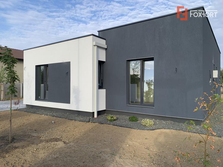 Casa individuala cu 4 camere si teren de 675 mp, zona Dumbravita