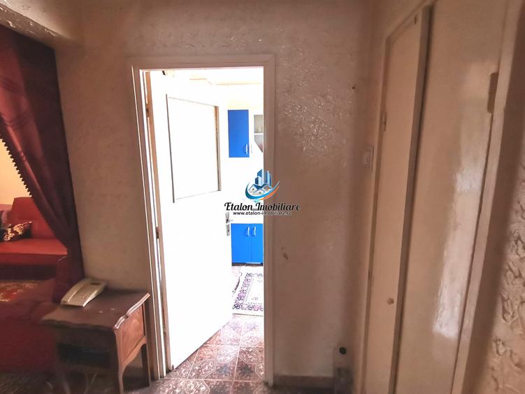 Apartament 4 camere semidecomandat, etaj 3, Maratei 2