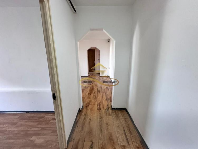 De vanzare apartament 2 camere decomandate Bacau