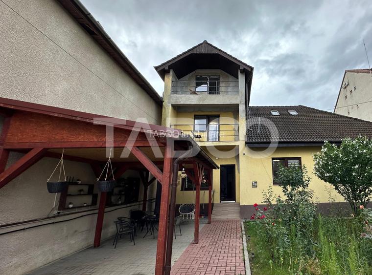 Casa 8 camere individuala curte libera 300mp zona Calea Poplacii Sibiu - 3