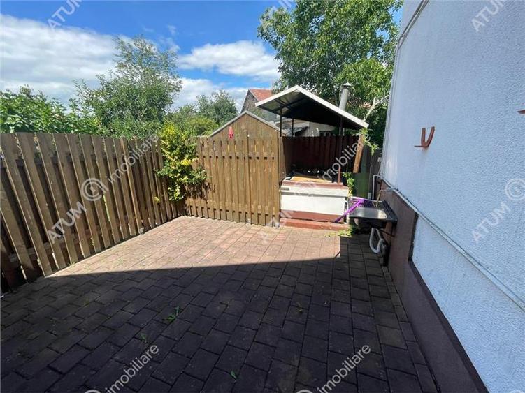 Apartament cu 1 camera la casa curte proprie zona Piata Cluj Sibiu