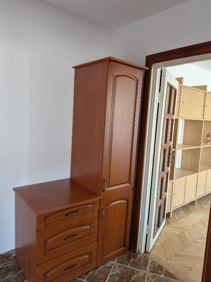 Apartament 3 camere + bucătărie, Take Ionescu/Medicina/ISHO – 60 mp, renovat, ce