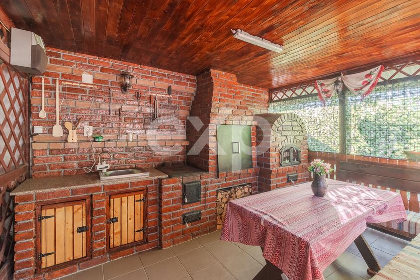 Casă 6 camere P+M cu 543 mp teren, 75 mp anexe , Oradea