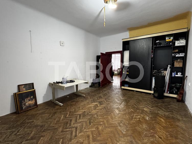 Apartament de vanzare cu 4 camere 2 bai 109 mp Centrul Istoric Sibiu