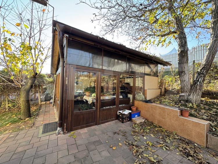 Casa individuală, 6 camere, 280 mp utili, 643 mp teren, zona Valea Popii