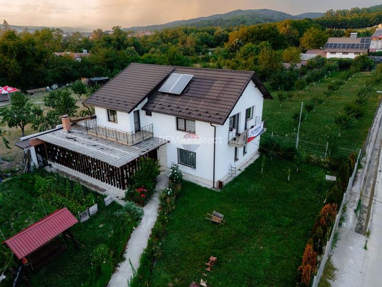 Casă/  Vilă de vânzare Piscani –la doar 5 minute de Mioveni - 40