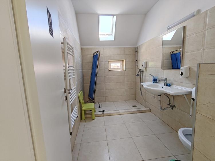 Apartament 3 camere pretabil sediu firma, spatiu comercial zona Str. Lunga
