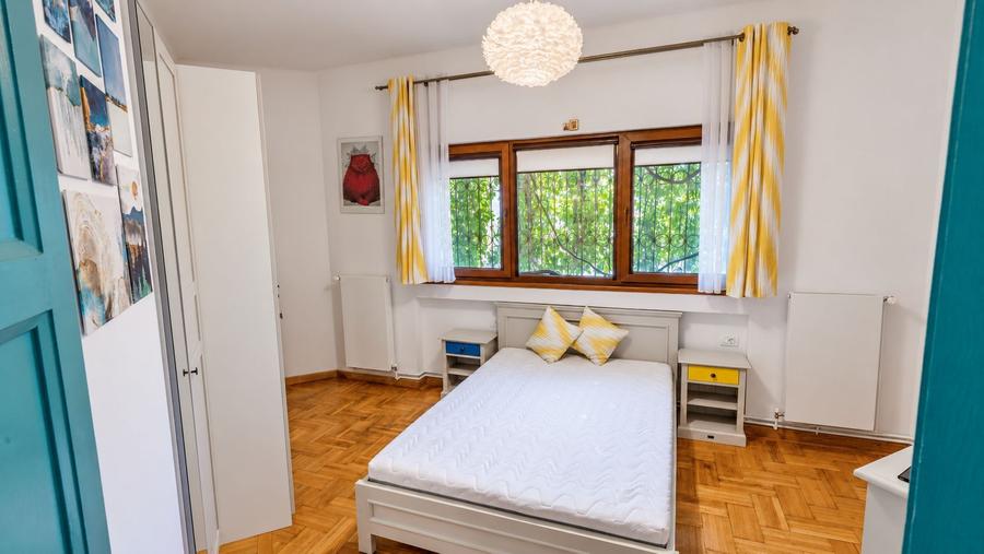 Apartament cu personalitate în vilă – 73,69 mp utili + boxă – Popa Nan