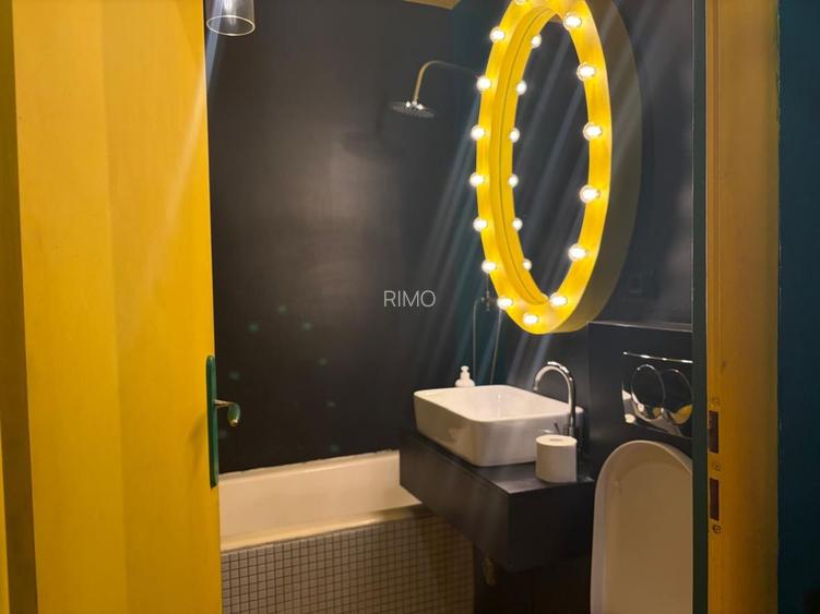 Apartament cochet, doua camere semidecomandat, 1 Mai - 12