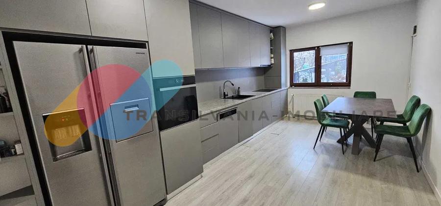Casa 165 mp, 3 dormitoare, curte, zona Voronet