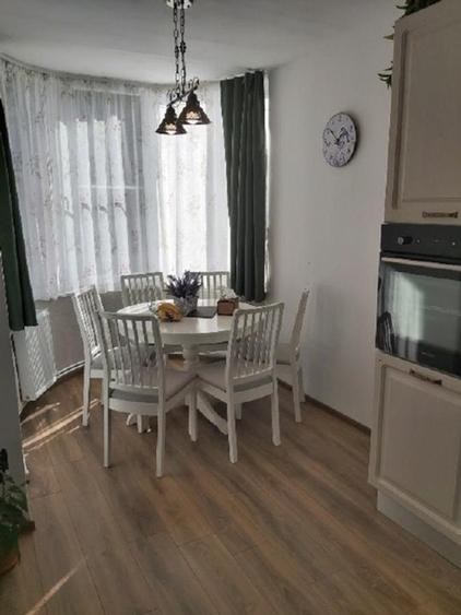 Casa 168mp 5 Camere Teren Plat 1077mp Zona Superbă Fara Trafic 8 km de Deva