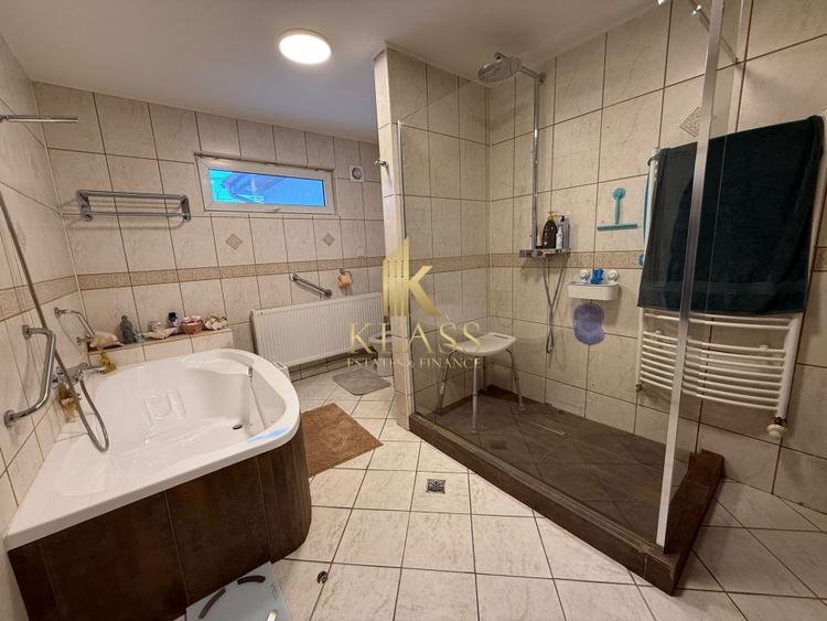 Vilă spațioasă cu piscină, saună și seră – Corbeanca