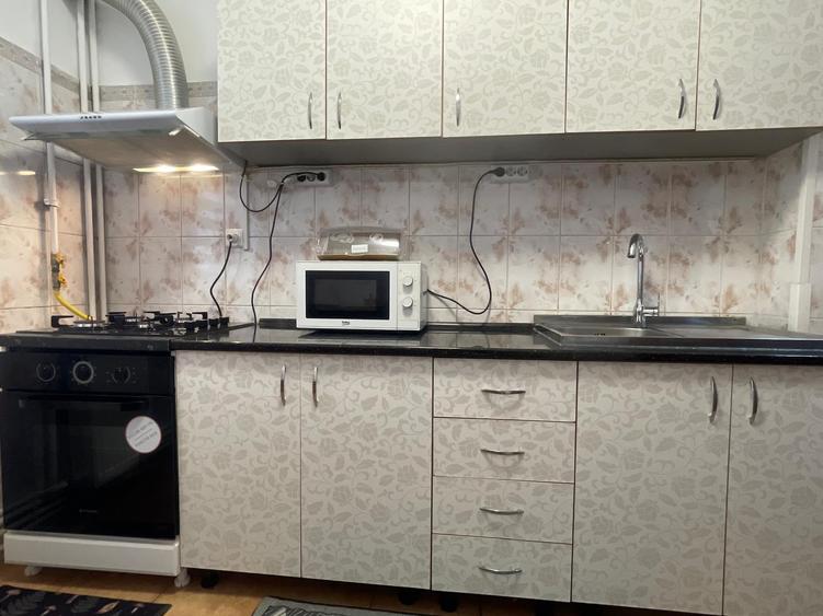 Tomis II - Spitalul Judetean, apartament 2 camere, mobilat, centrala gaz