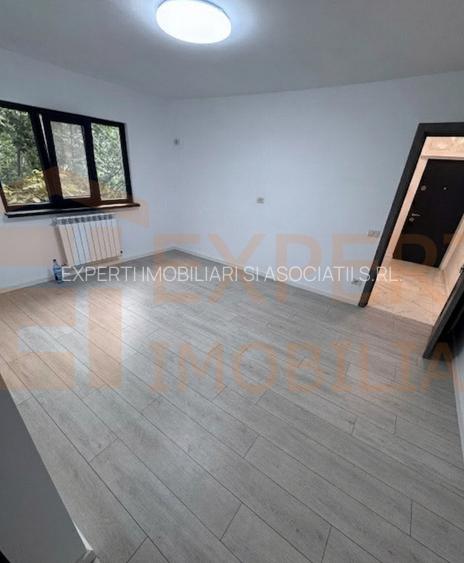 Apartament 2 Camere de vânzare Poarta 6 | Decomandat - 2