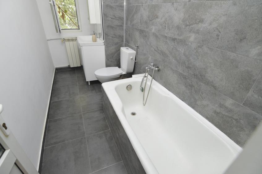 VANZARE APARTAMENT 2 CAMERE BULEVARDUL DECEBAL - PIATA ALBA IULIA