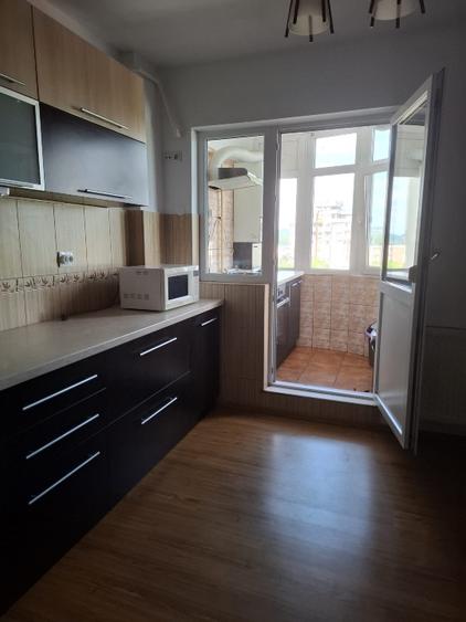 Inchiriez apartament 3 camere Pitesti-Fr Golesti