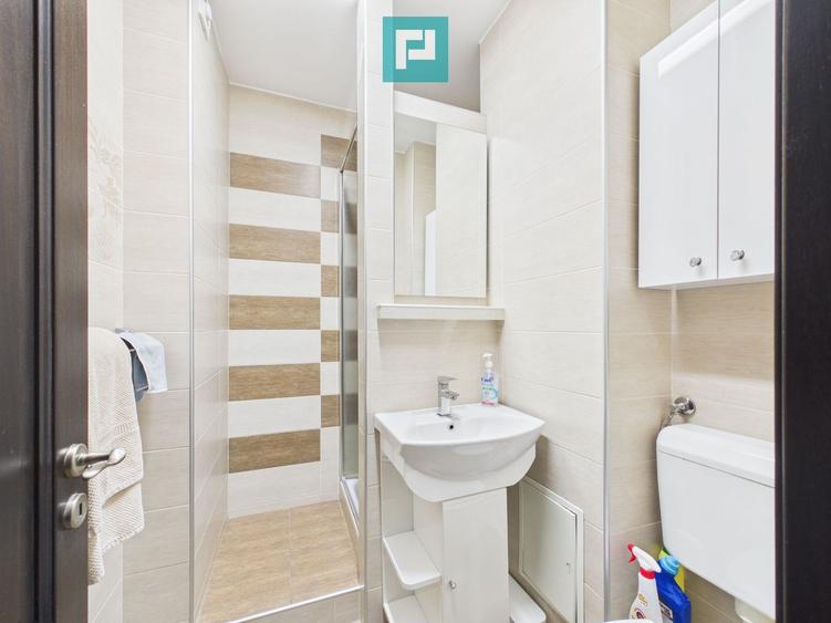 Apartament cu 3 camere decomandat, Str. Horia