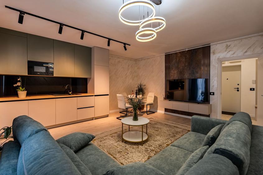2 CAMERE | PIPERA | PARCARE , IVORY | PRETABIL INVESTITORI