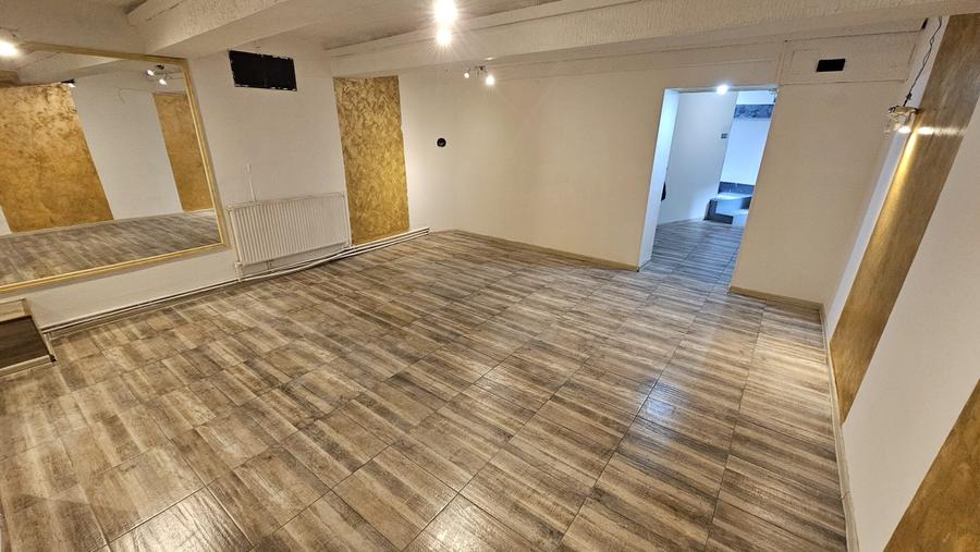 ULTRACENTRAL spt comercial pret. orice activitate la 580 euro/luna
