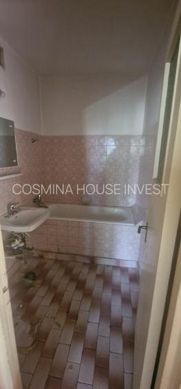 Se vinde in Nord apartament 3 camere etaj 1/9,pret 68000 euro negociabil.