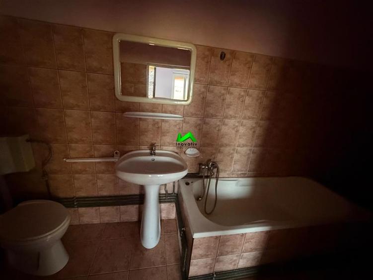 Casa individuala de vanzare 4 camere teren 500mp Sibiu Turnisor