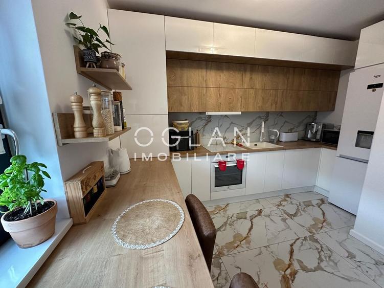 Apartament 3 cam. cu teren 120 MP, la vila