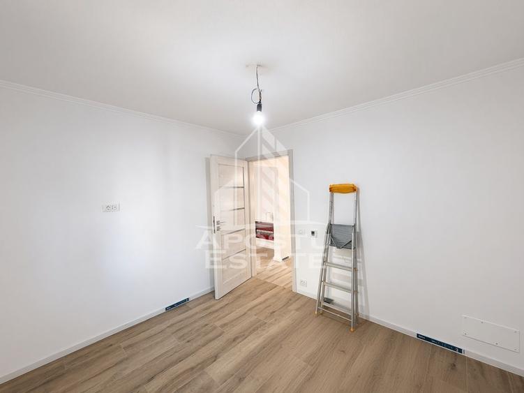 Apartament 3 camere de vanzare,decomandat,et.1Dambovita Nora,Timisoara