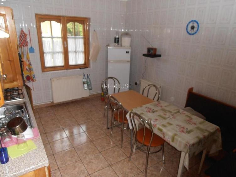 Vila P+M Busteni 9.7 Booking, 5 dormitoare, fosa septica, centrala, curte, garaj - 14