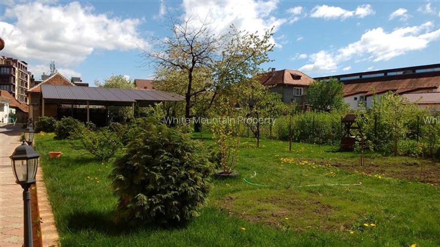 Apartament central cu acces la gradina si 2 locuri parcare - 25