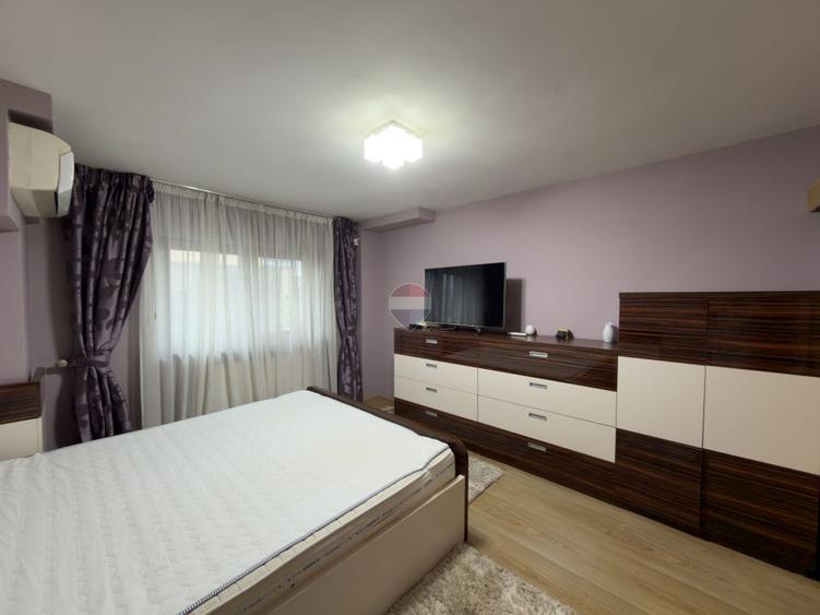 Apartament cu 3 camere de închiriat in Piata Victoriei