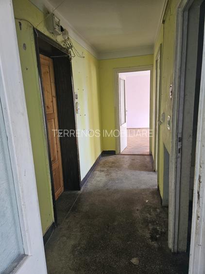 Apartament 2 camere zona Stefan Luchian , etaj 3 cu sarpanta ,decomandat - 7