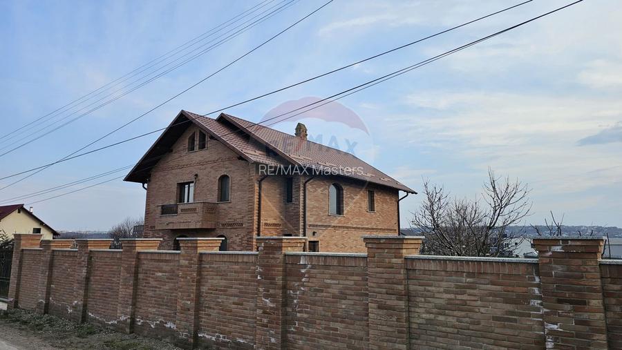 Casă / Vilă de lux, Scheia, Suceava - 6