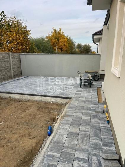 Duplex cu 4 camere pe parter