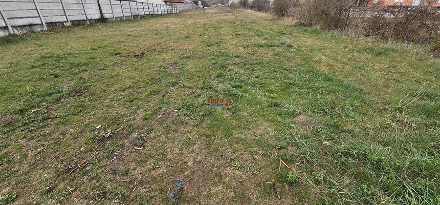 Teren de vanzare 1800 mp cu utilitati