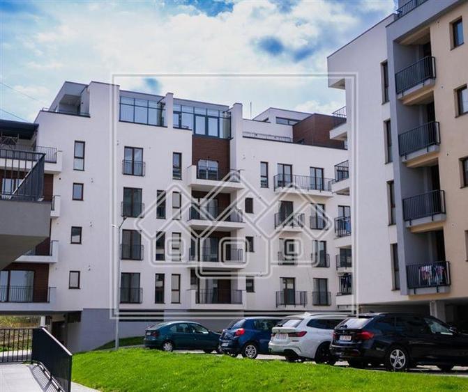 Penthouse superb de 107 mp utili, 2 terase mari, in Turnisor