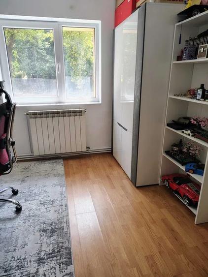 Apartament 3 camere, decomandat, 76 mp, zona Semicentrala