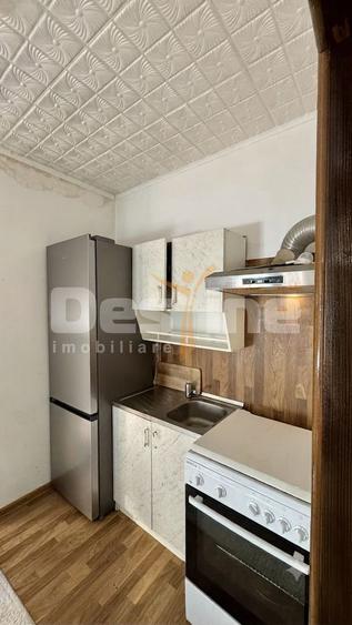 Casa spatioasa cu teren de 800 mp, Muntenii de Jos - 5 camere