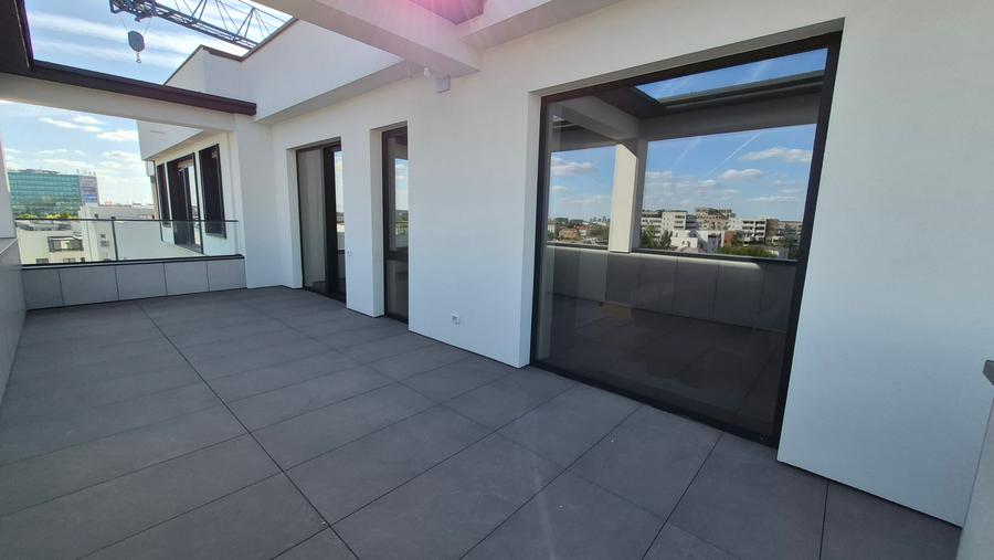 PENTHOUSE CU SCARA INTERIOARA 5 CAMERE MOBILAT ULTILAT LUX - BLOC NOU FINALIZAT
