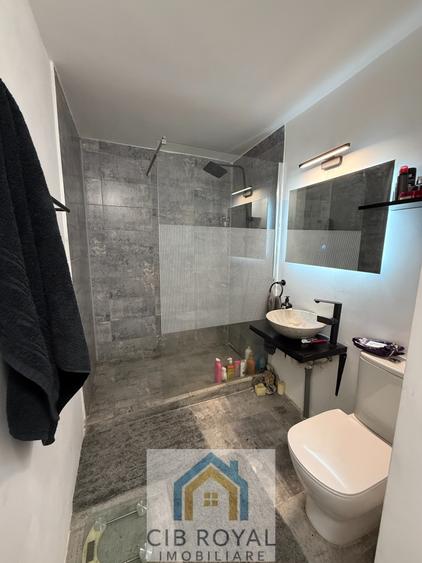 Vanzare apartament 4 camere Calea Mosilor