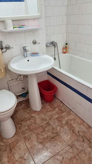 3 camere ultracentral – Piata 700, 66 mp, centrala + AC noi, vedere superba