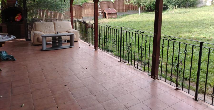 Casa 240mp zona Bradet mobilata utilata-SEMINEU 250000eur neg