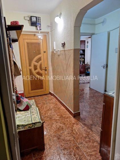 74.900 euro, 3 camere, Centru, etaj 3/4 - 4