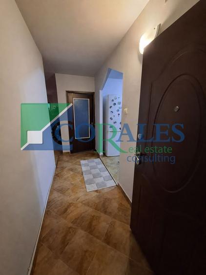 Zona Mircea cel Batran. Etaj intermediar.