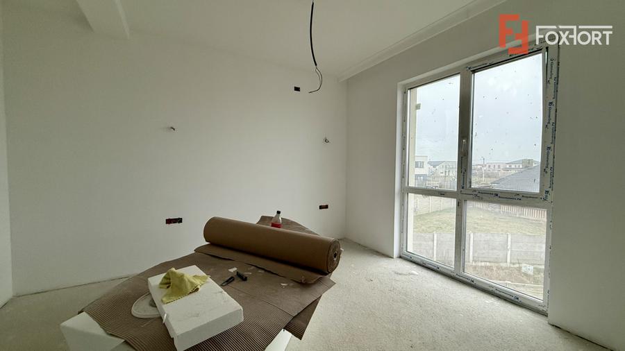COMISION 0% Duplex individual, 5 camere si teren de 410 mp, zona Mosnita