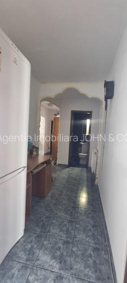 Vand apartament 4 cam. ,Topoloveni, etaj 1, ultracentral, langa Profi - 10