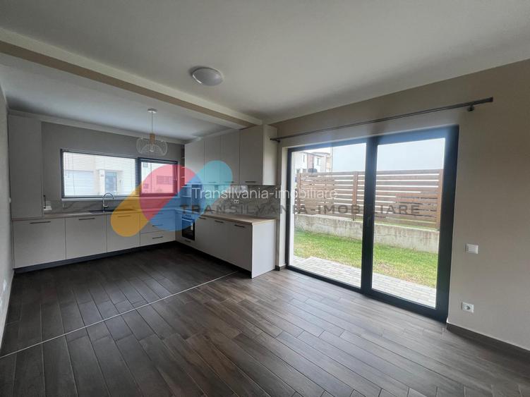Casa individuala 4 camere, 139 mp, teren 450mp-Dezmir