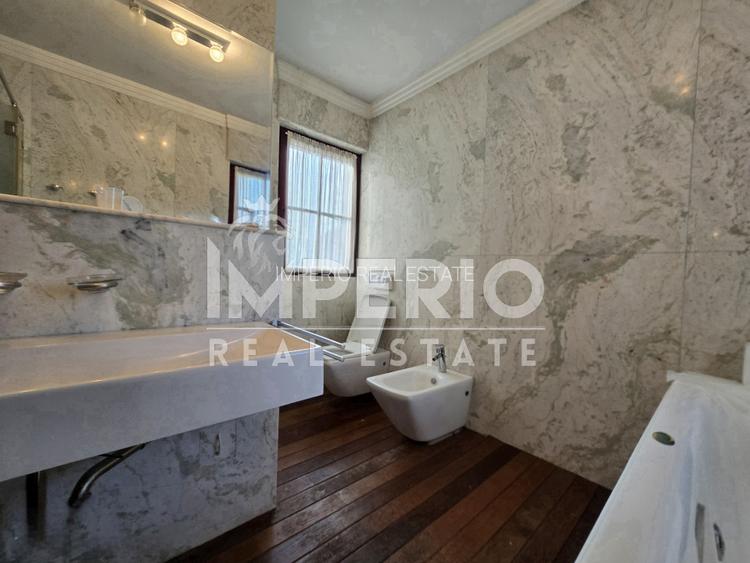 Casa individuala in Piata 14 Iulie cu 5 dormitoare, garaj dublu si piscina! - 9