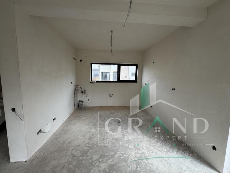 OPORTUNITATE! Casă individuală | 4 camere | 3 băi | Garaj | Teren 450 mp| Dezmir