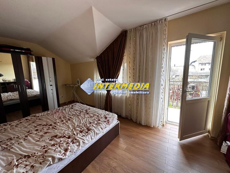 Casa in Centru finisata, mobilata, utilata complet - 14