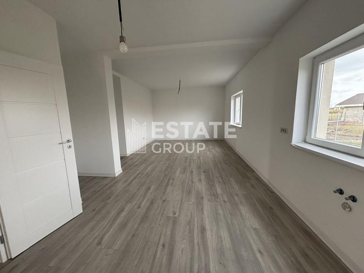 Casa individuala cu 5 camere in Mosnita Noua zona castel comision 0%